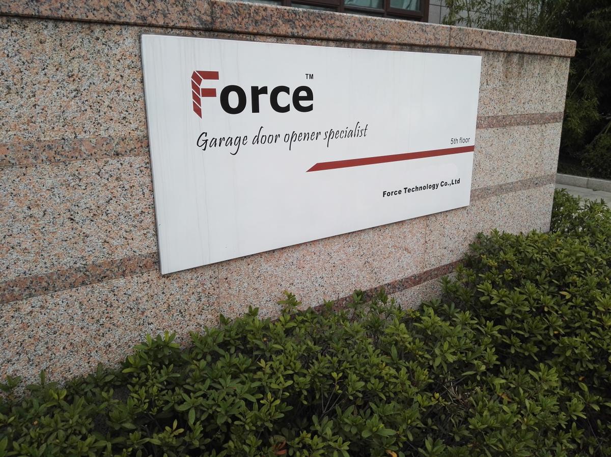 bau-shop-24.de | E-Commerce Unternehmen für Garagentor-Antriebe und Zubehör